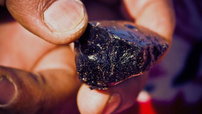 الشيلاجيت الأصلي الخام (ليس الصمغ المعالج)